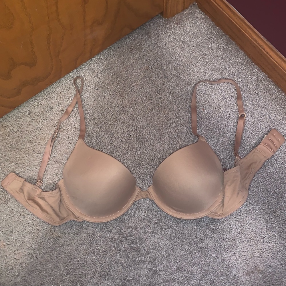 34B slight push-up bra